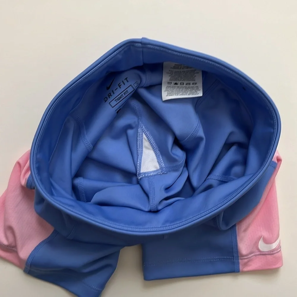NWOT Girls Nike Dri-Fit Size Medium Blue & Pink Tight Fit Bike Shorts